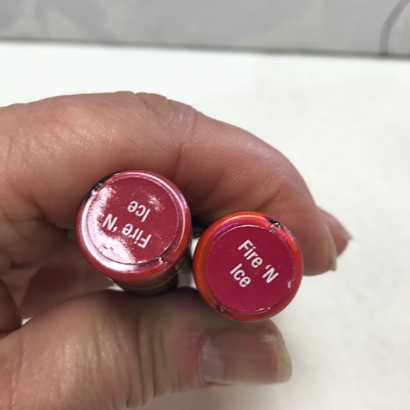 Lipsense lip stain and lip gloss and oops remover - Picture 2 of 11